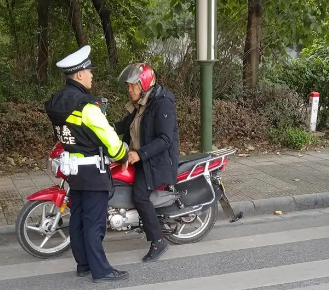 查處酒駕，只為大家的出行保駕護航